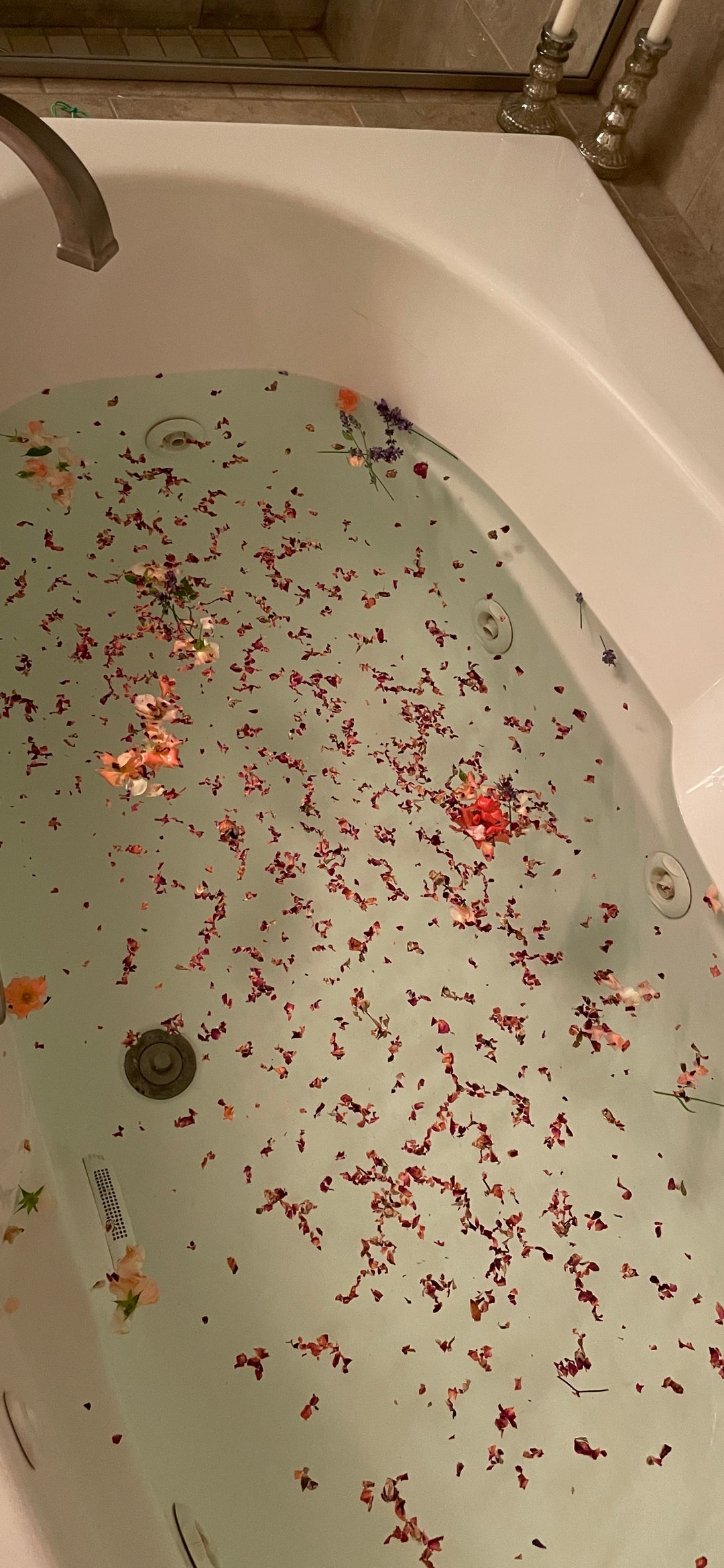 Brisk Meadows Bath Tea