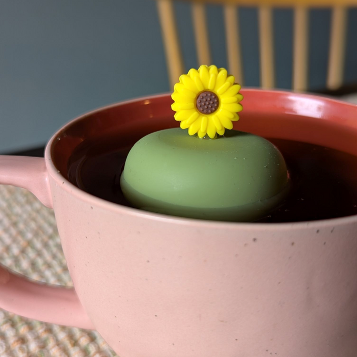 Sunflower | Floating Tea Steeper | Green Base | Yellow