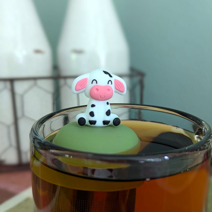 Spotted Cow | Floating Tea Steeper | Green Base | Pink Nose