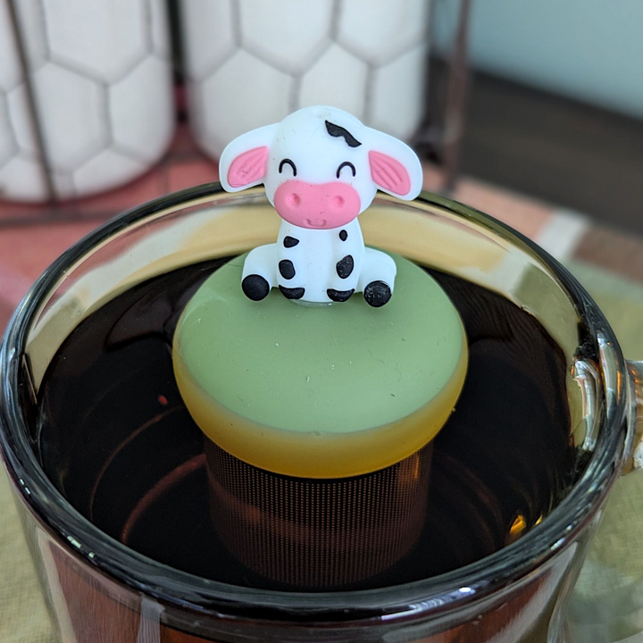 Spotted Cow | Floating Tea Steeper | Green Base | Pink Nose