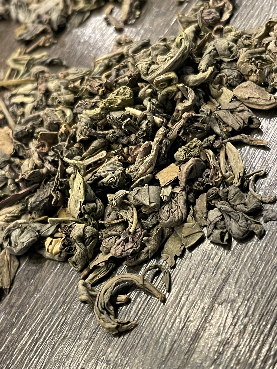 Bold and Beautiful Green Loose-Leaf Tea