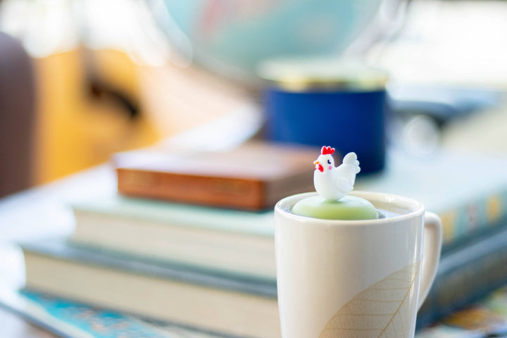 Chicken | Floating Tea Steeper | Green Base | White