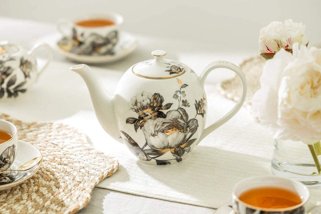 Black Gold Peony 40oz Fine Porcelain Teapot